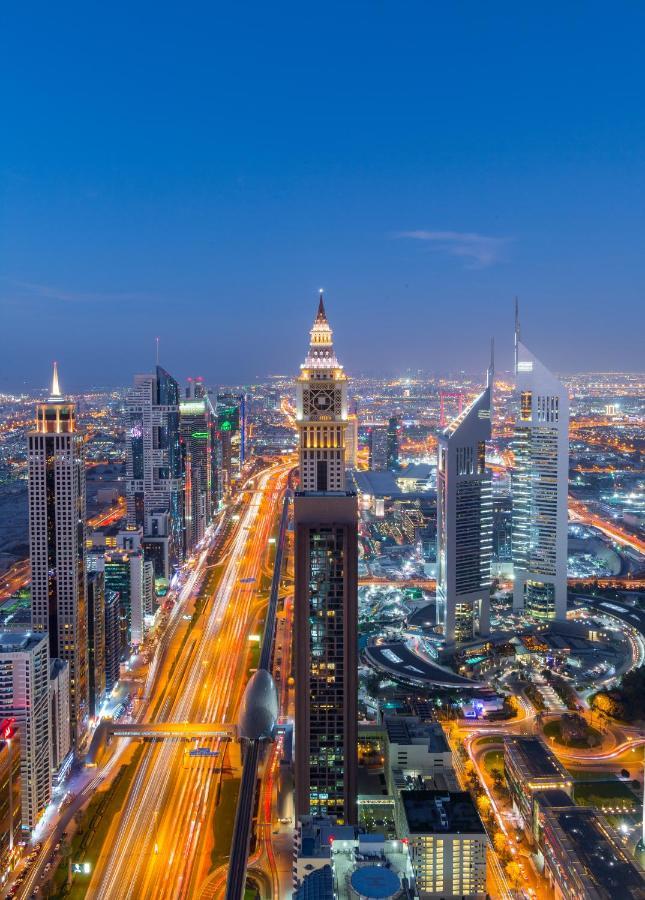 Camera Superior con Vista Sheikh Zayed Road