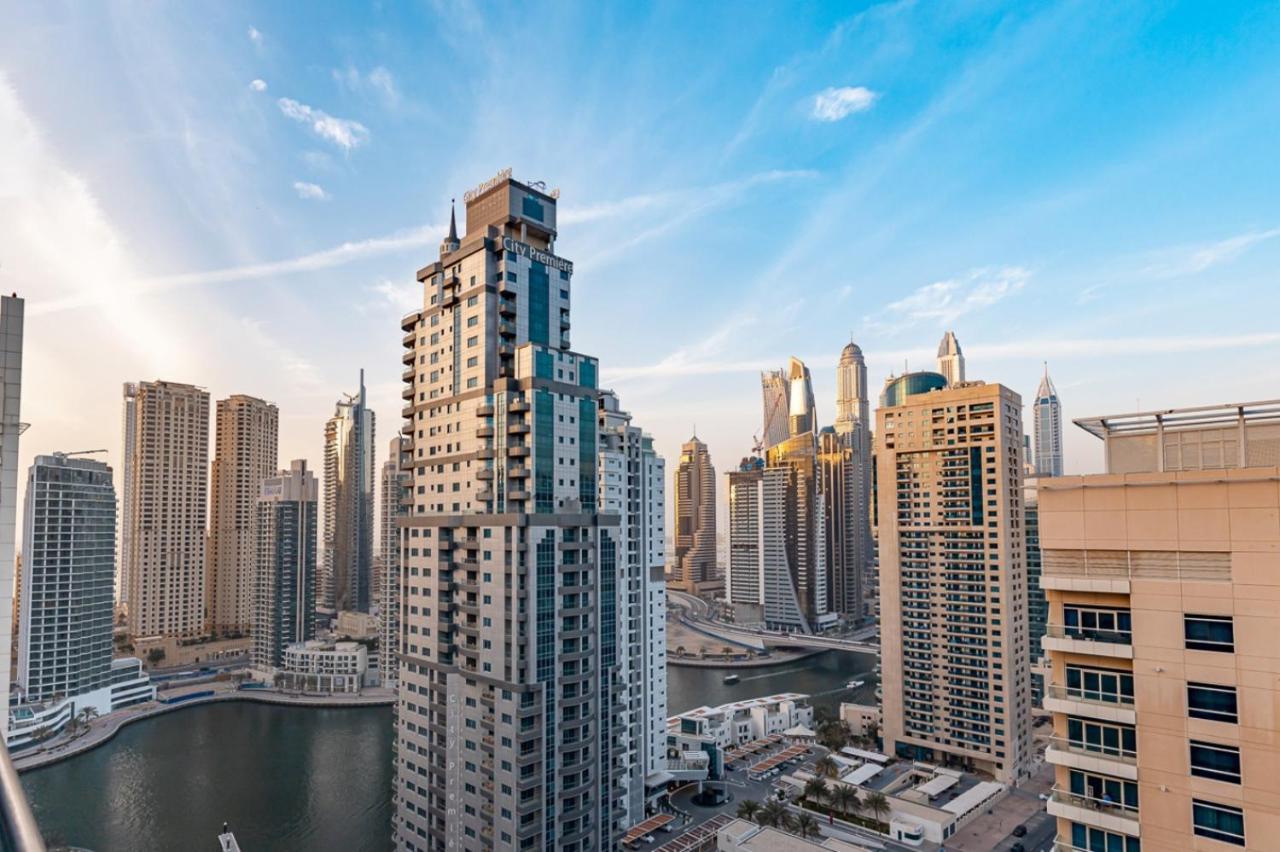 Two-Bedroom Premium Apartment Marina View