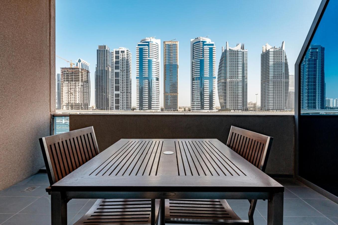Studio Balcony