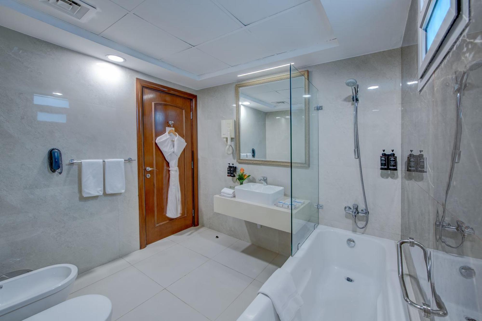 Executive King Room - Mobility Access/Non-Smoking,1703544686:JPEG