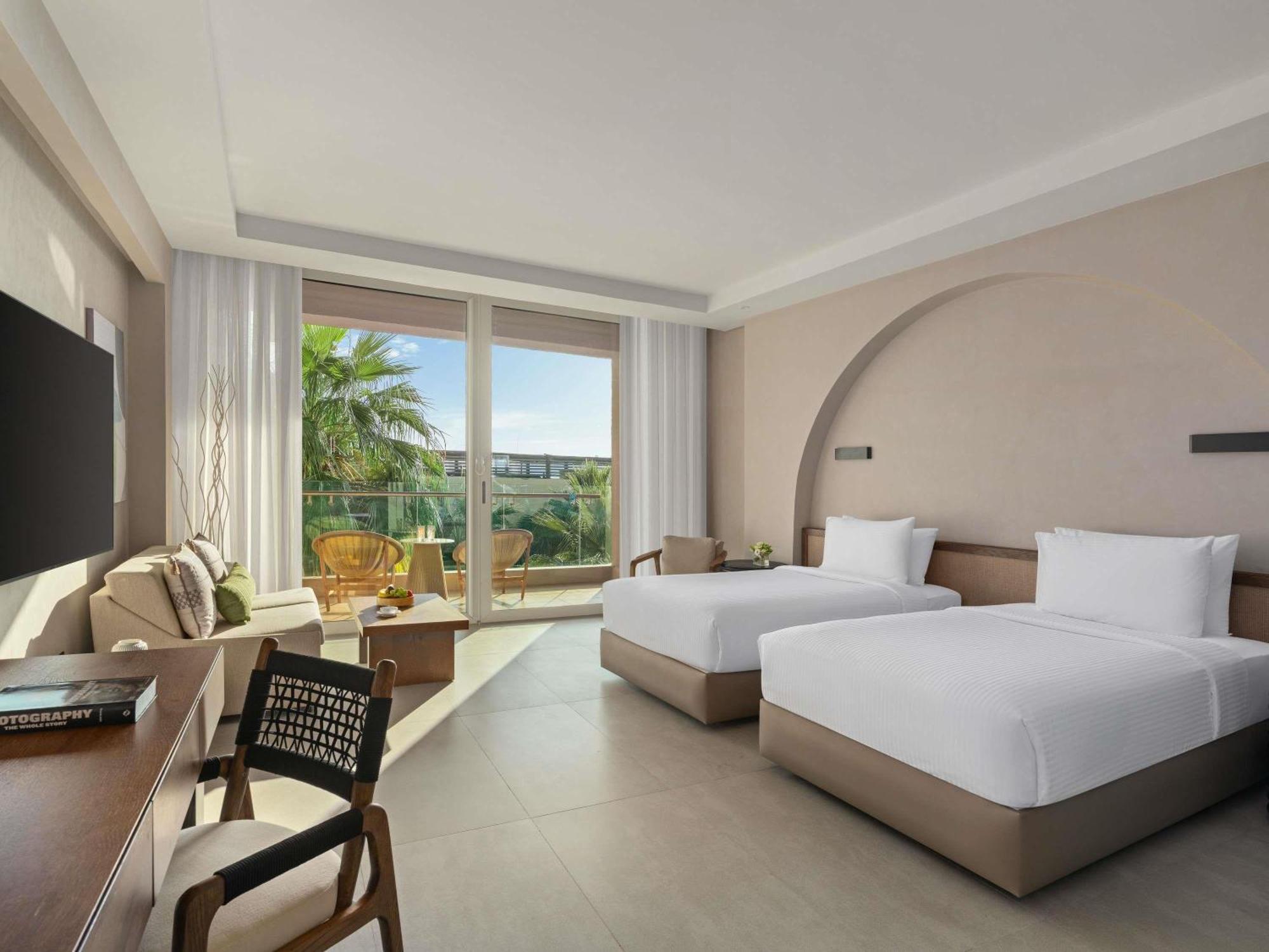 Deluxe Room,1765312765:JPEG