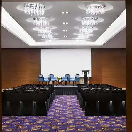 Moevenpick Hotel Jumeirah Beach-2